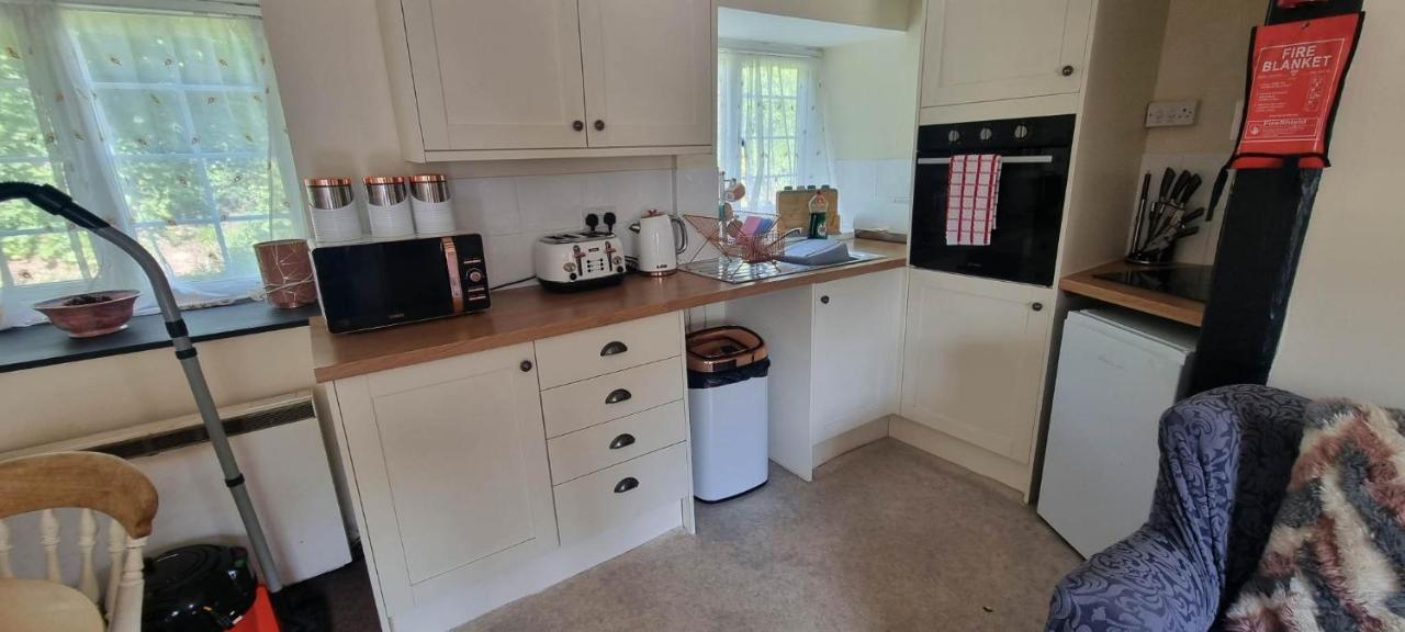 No 4 Trelawney Apartment - Onsite Bar - Restaurant - Horse Riding Menheniot Esterno foto