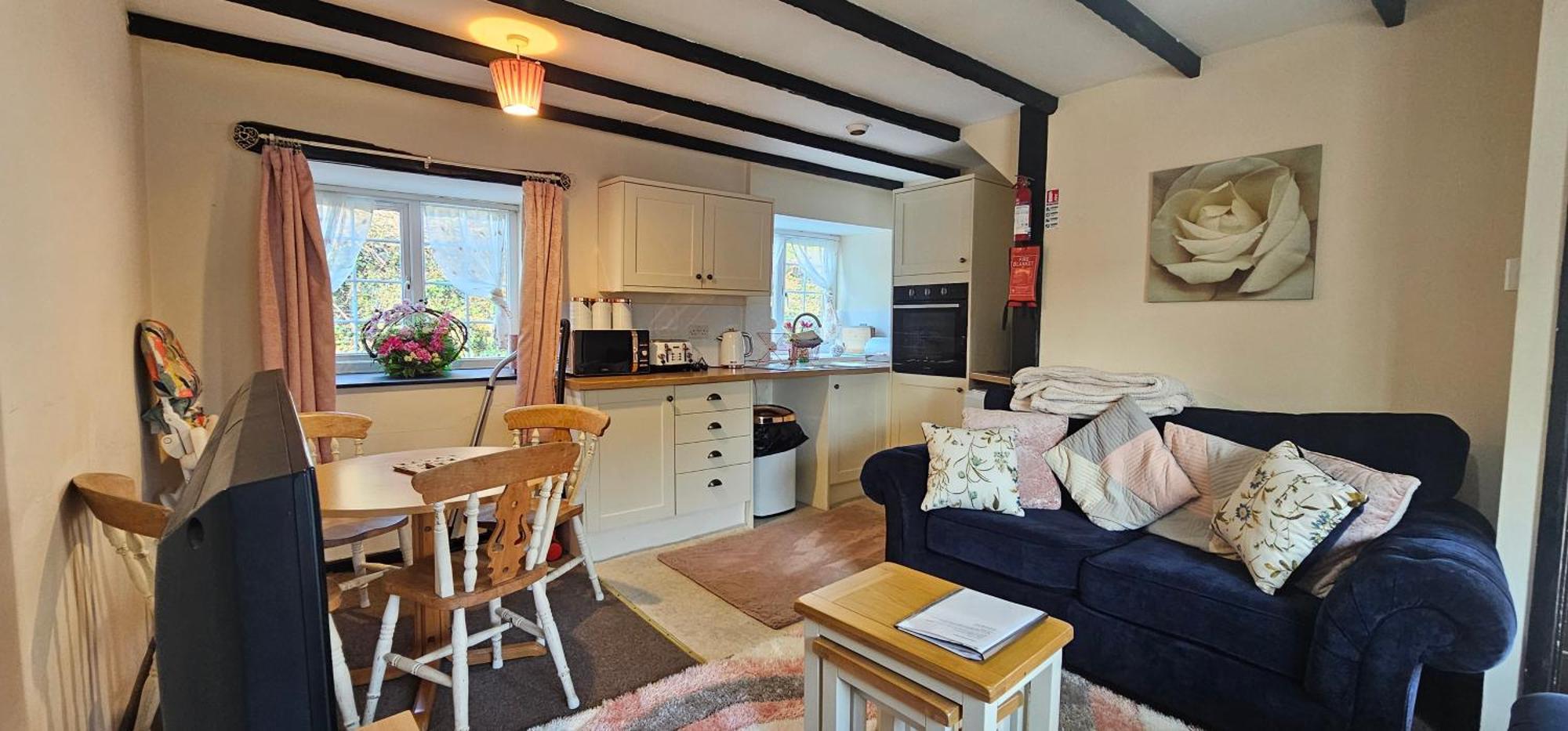 No 4 Trelawney Apartment - Onsite Bar - Restaurant - Horse Riding Menheniot Esterno foto